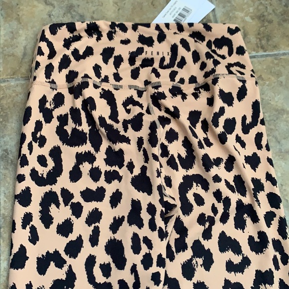 Cheetah Print Workout Bundle - Picture 7 of 10